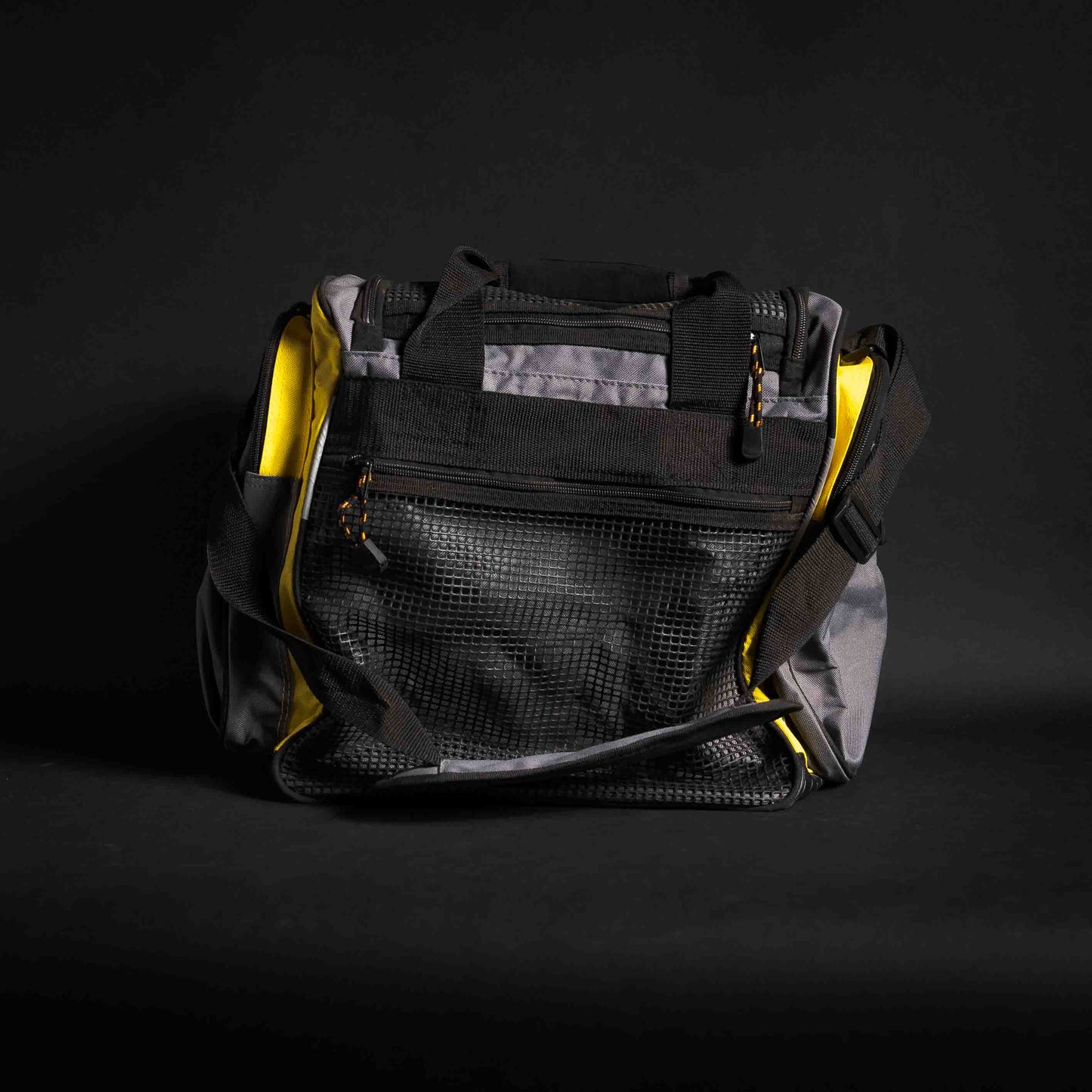 Bass Pro Shops Delux Fisherman Series Tackle Bag