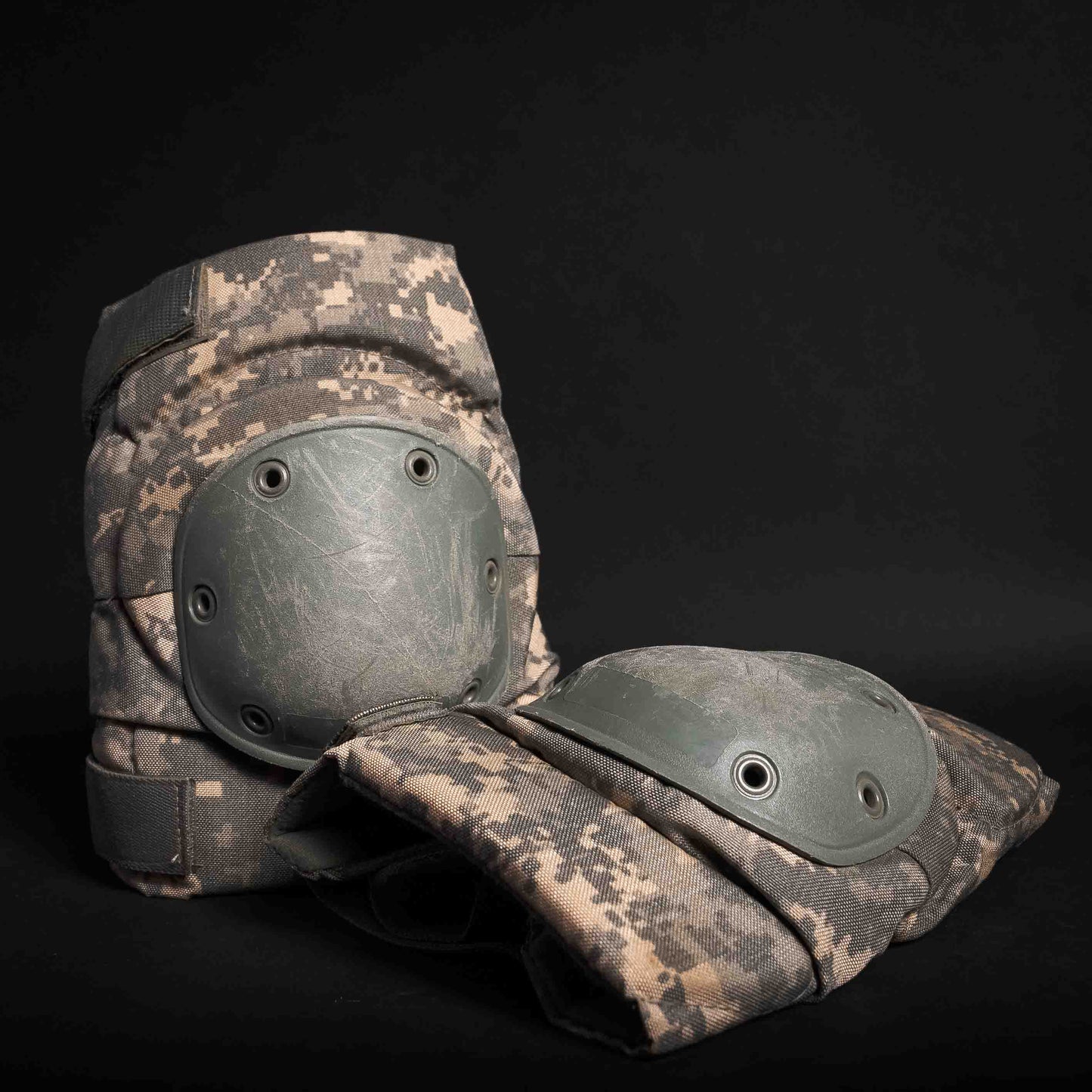 B.P.E. Kneepad Set