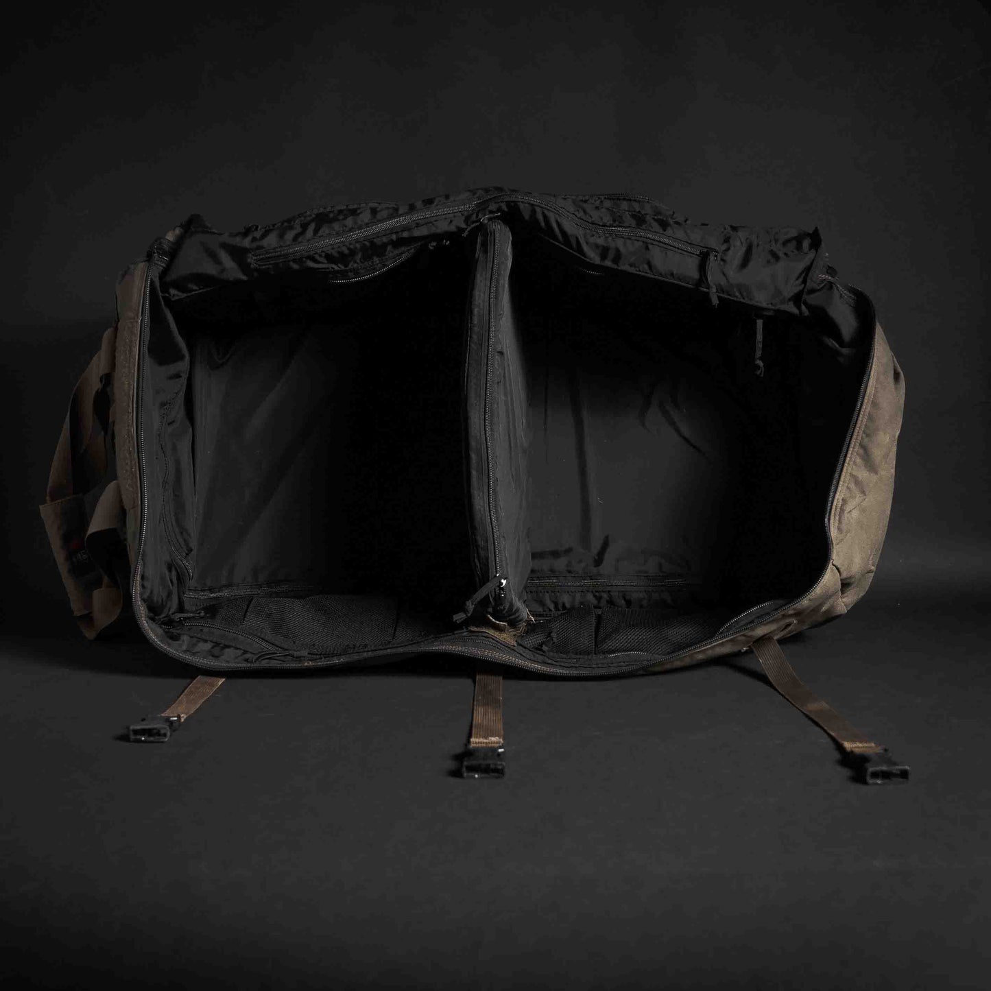 LBT-2466E Medium Low-Vis Deployment Bag